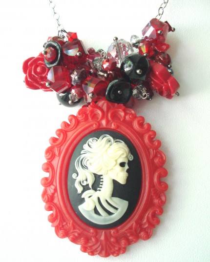 Red Queen Skeleton Cameo Choker